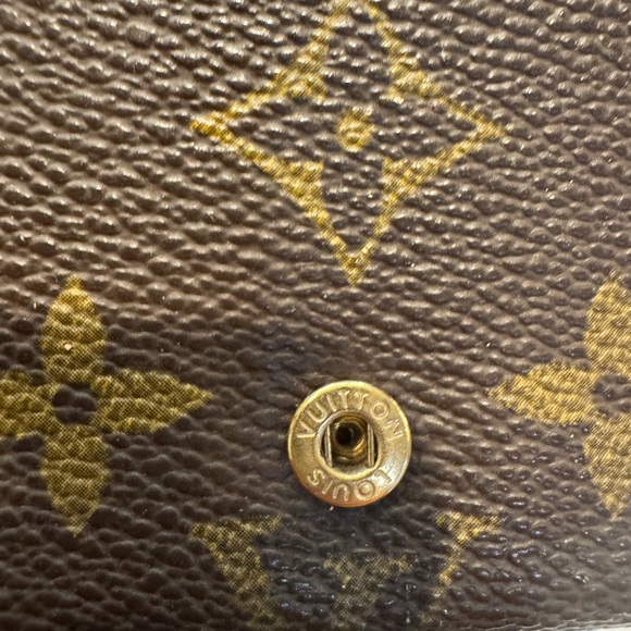 Authentic Louis Vuitton Brown Monogram Wallet - Picture 5 of 13